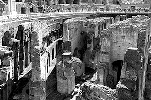 4IT_Colosseum_3971_300bw
